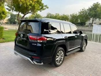 Toyota Land Cruiser VIP Edition 3.5L Twin Turbo 2022