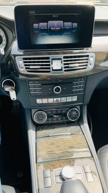 MERCEDES BENZ CLS550 2015 SUPER CLEAN CAR ONLY 27736KM DONE FRESH JAPAN IMPORT
