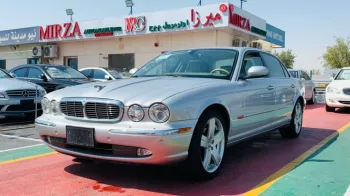 JAGUAR XJ8L 2005 SILVER WITH BEIGE INTERIOR MINT CONDITION FRESH JAPAN IMPORT
