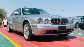 JAGUAR XJ8L 2005 SILVER WITH BEIGE INTERIOR MINT CONDITION FRESH JAPAN IMPORT