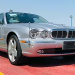 JAGUAR XJ8L 2005 SILVER WITH BEIGE INTERIOR MINT CONDITION FRESH JAPAN IMPORT - Thumbnail 2