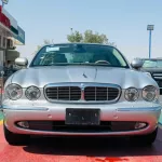 JAGUAR XJ8L 2005 SILVER WITH BEIGE INTERIOR MINT CONDITION FRESH JAPAN IMPORT - Thumbnail 3