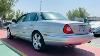 JAGUAR XJ8L 2005 SILVER WITH BEIGE INTERIOR MINT CONDITION FRESH JAPAN IMPORT