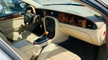 JAGUAR XJ8L 2005 SILVER WITH BEIGE INTERIOR MINT CONDITION FRESH JAPAN IMPORT