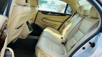 JAGUAR XJ8L 2005 SILVER WITH BEIGE INTERIOR MINT CONDITION FRESH JAPAN IMPORT