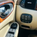 JAGUAR XJ8L 2005 SILVER WITH BEIGE INTERIOR MINT CONDITION FRESH JAPAN IMPORT - Thumbnail 19