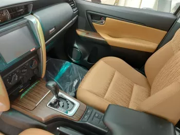 TOYOTA FORTUNER 2.7L 4X2