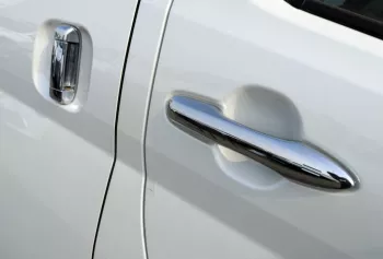 Toyota Granvia 3.5L 2023 7 Str. A/T White Petrol Automatic For Export Only