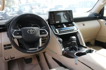 Toyota land cruiser 2022 4.0L