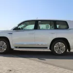 Toyota land cruiser 2021 5.7L - Thumbnail 2
