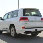 Toyota land cruiser 2021 5.7L - Thumbnail 4