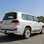 Toyota land cruiser 2021 5.7L - Thumbnail 5