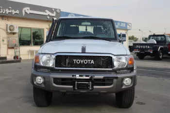 Toyota land Cruiser pick up 4Doors