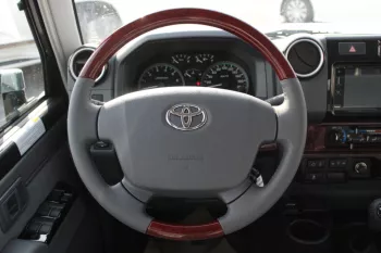 Toyota land Cruiser pick up 4Doors