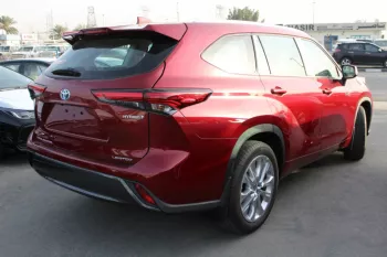 Toyota Highlander Hybrid Limited 2.5L 2022 Red