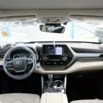 Toyota Highlander Hybrid Limited 2.5L 2022 Red - Thumbnail 11