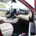 Toyota Highlander Hybrid Limited 2.5L 2022 Red - Thumbnail 16