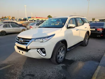 TOYOTA FORTUNER PETROL V4 2019 4WD