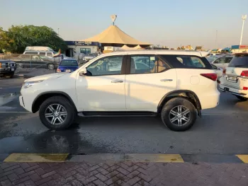 TOYOTA FORTUNER PETROL V4 2019 4WD