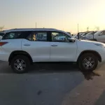 TOYOTA FORTUNER PETROL V4 2019 4WD - Thumbnail 6