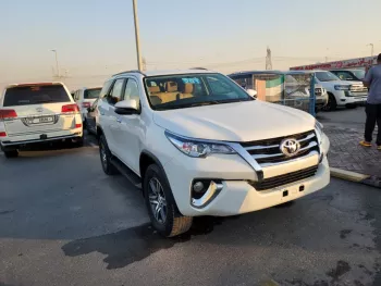 TOYOTA FORTUNER PETROL V4 2019 4WD
