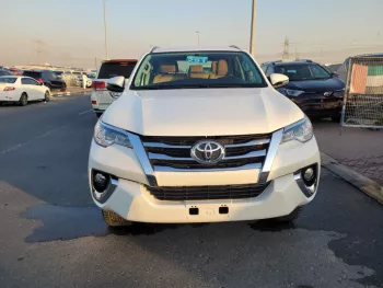 TOYOTA FORTUNER PETROL V4 2019 4WD