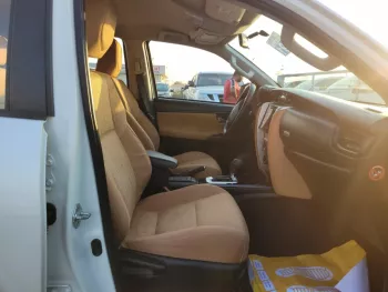 TOYOTA FORTUNER PETROL V4 2019 4WD
