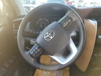 TOYOTA FORTUNER PETROL V4 2019 4WD