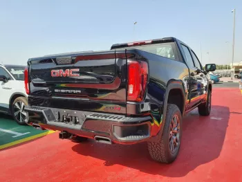 GMC Sierra Pick-Up AT 4x4 Carbon Pro Edition, 6.2L , Model 2022