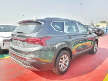 Hyundai Santa Fe GL, 2.5L, 7Seats,Model 2023