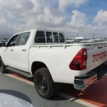 TOYOTA HILUX 2.4 DIESEL BASIC WITHE POWER WINDOW MODEL 2022 - Thumbnail 5