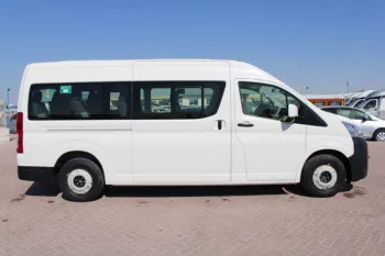 TOYOTA HIACE BUS 2.8L DIESEL 13 SEATER DX MANUAL