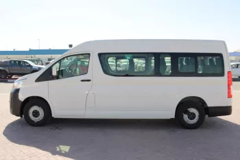 TOYOTA HIACE BUS 2.8L DIESEL 13 SEATER DX MANUAL