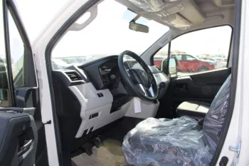 TOYOTA HIACE BUS 2.8L DIESEL 13 SEATER DX MANUAL