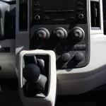 TOYOTA HIACE BUS 2.8L DIESEL 13 SEATER DX MANUAL - Thumbnail 17