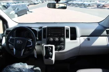 TOYOTA HIACE BUS 2.8L DIESEL 13 SEATER DX MANUAL