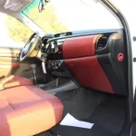 LHD - TOYOTA HILUX 2.4L DIESEL DOUBLE CABIN 4 X 4 DLX - E MANUAL - Thumbnail 14