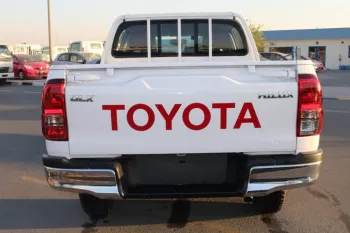 LHD - TOYOTA HILUX 2.4L DIESEL DOUBLE CABIN 4 X 4 DLX - E MANUAL