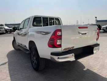 LHD - TOYOTA HILUX 4.0L PETROL V6 DOUBLE CABIN 4 X 4 VX FULL OPTION AUTO