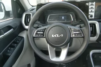 LHD - KIA SONET 1.2L PETROL 2WD FULL OPTION SPEICAL AUTO.