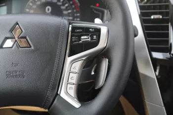 LHD - MITSUBISHI PAJERO SPORT 2.4L DIESEL 4WD FULL OPTION AUTO