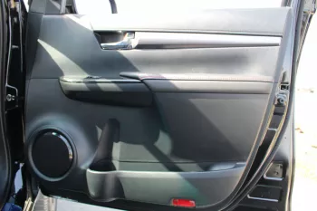2023 TOYOTA HILUX 4.0L PET V6 4WD DC GRS AT