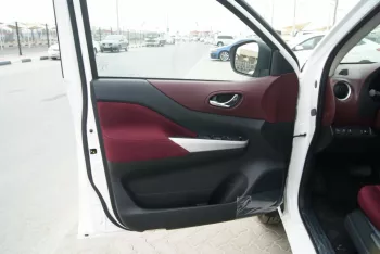 LHD - NISSAN NAVARA 2.5L PETROL 4WD DC SE AUTO