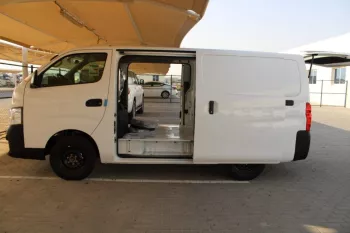 NISSAN URVAN 2.5L DIESEL 3 SEATER PANEL VAN STD ROOF - MANUAL