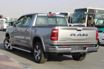 DODGE LARAMI 3.6L V6 PET DOUBLE CAB 4 X 4 PENT AUTO 2022