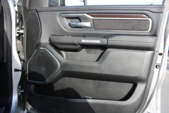 DODGE LARAMI 3.6L V6 PET DOUBLE CAB 4 X 4 PENT AUTO 2022