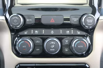 DODGE LARAMI 3.6L V6 PET DOUBLE CAB 4 X 4 PENT AUTO 2022