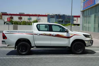 TOYOTA HILUX 2.8L DIESEL DOUBLE CAB 4WD GLXS Z MT 2023