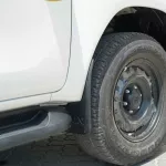 TOYOTA HILUX 2.8L DIESEL DOUBLE CAB 4WD GLXS Z MT 2023 - Thumbnail 17