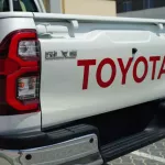 TOYOTA HILUX 2.8L DIESEL DOUBLE CAB 4WD GLXS Z MT 2023 - Thumbnail 20